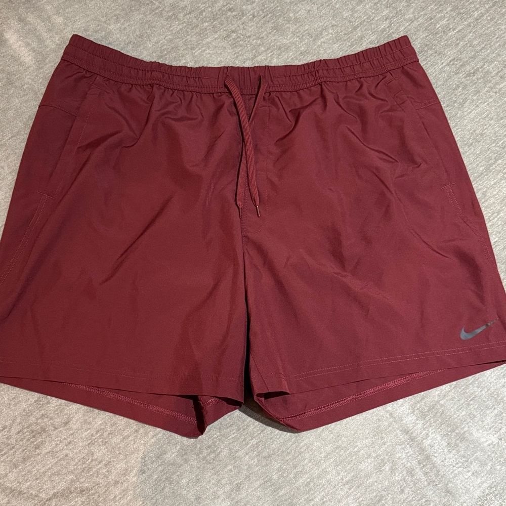 Nike Form Dri-fit 7’ shorts